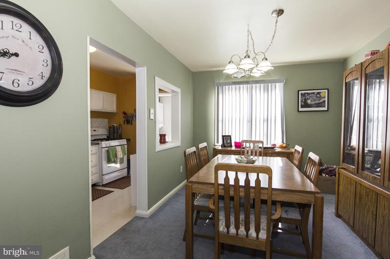 3419 North Point Road Baltimore, MD 21222 - Photo 9 of 26 Dining Room