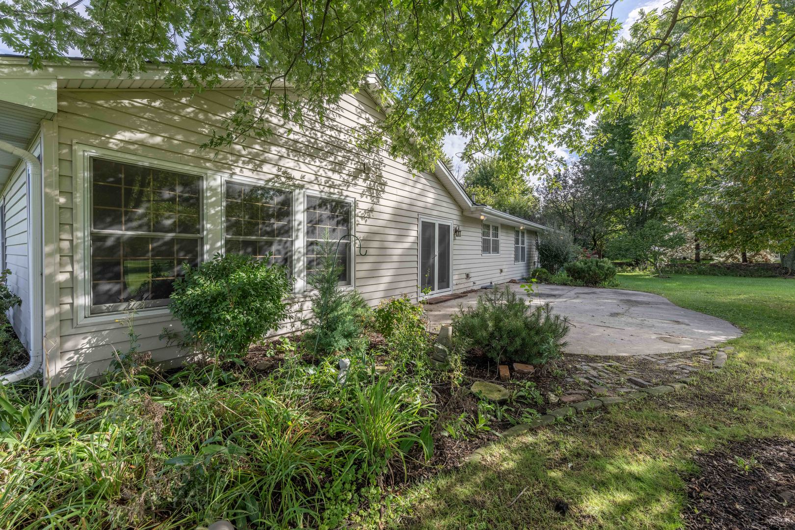 1985 Reckinger Road Aurora, IL 60502 - Photo 22 of 27 Gallery Image 22