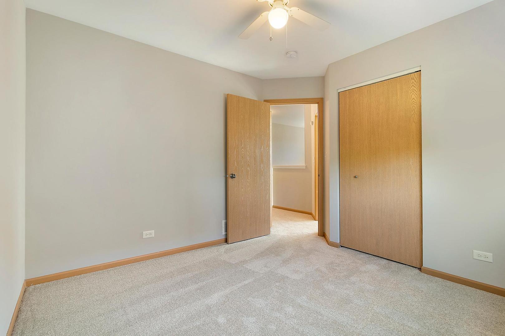 1798 South Fallbrook Drive Round Lake, IL 60073 - Photo 16 of 21