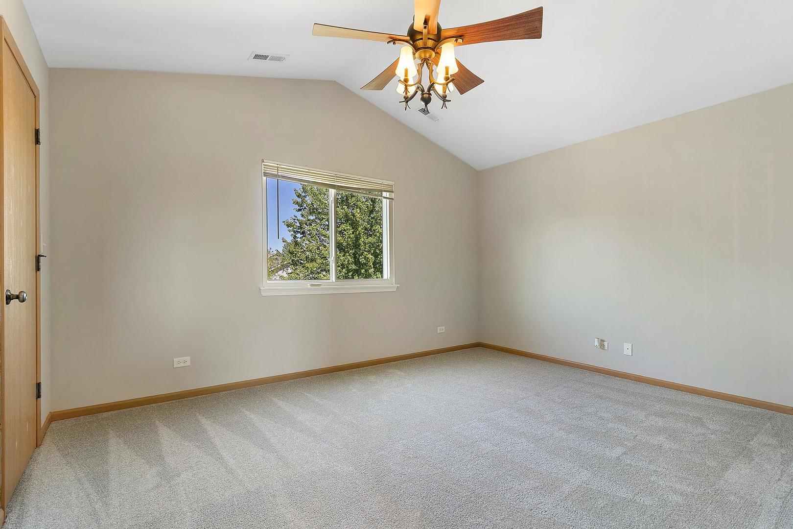 1798 South Fallbrook Drive Round Lake, IL 60073 - Photo 10 of 21