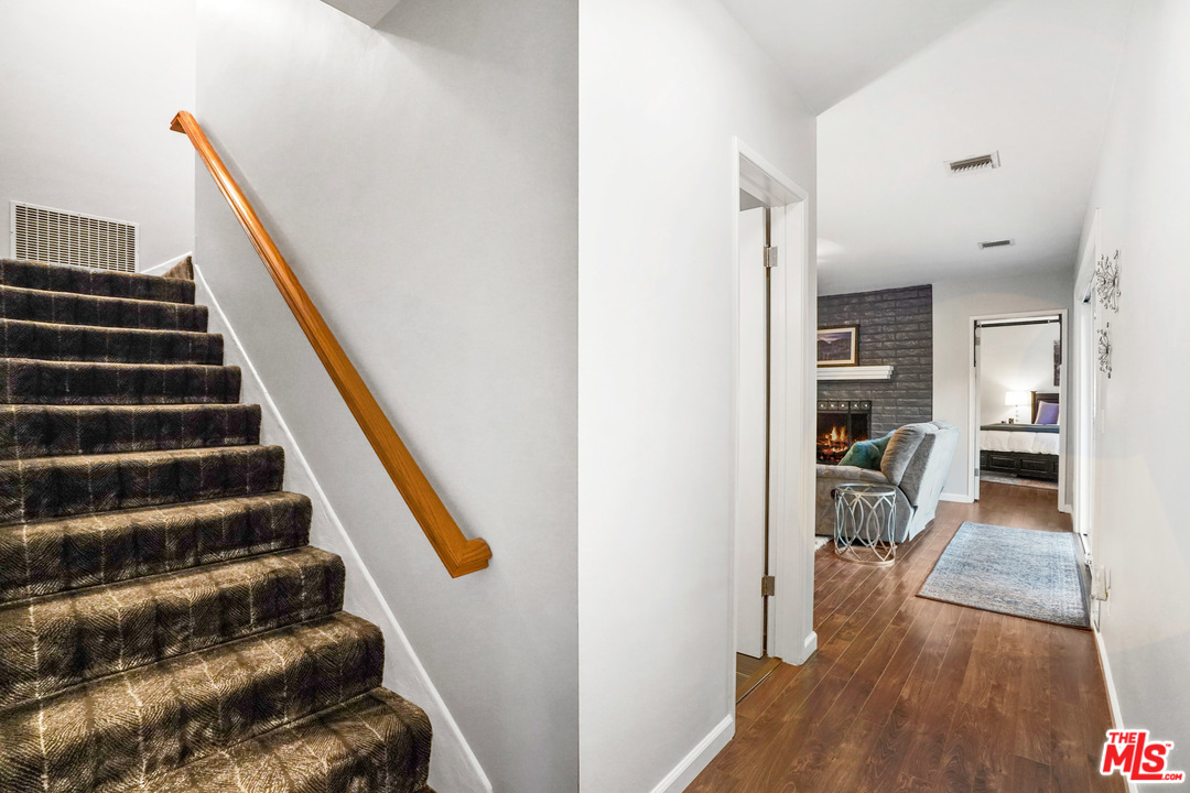 910 Hillcroft Road Glendale, CA 91207 - Photo 21 of 37 a view of entryway and hall with wooden floor