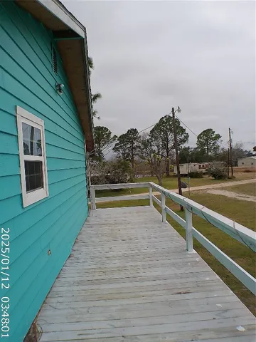 $185,000 | 202 Royal Wood Street, Palacios, TX 77465