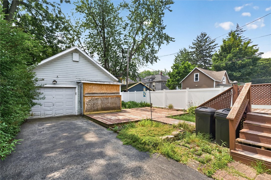 113 Kislingbury Street Rochester, NY 14613 - Photo 39 of 42