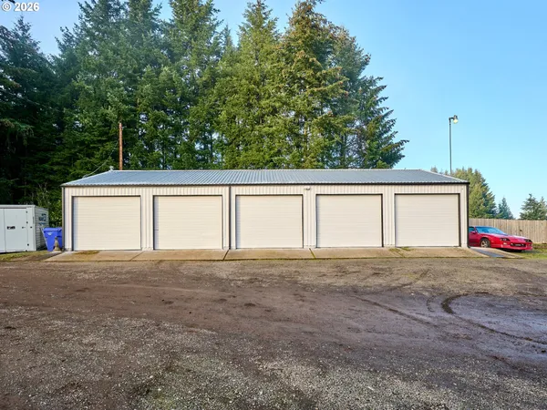 a view of a storage & utility room