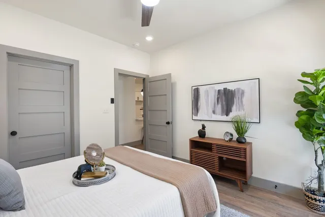 $250,000 | 2450 Wickersham Lane, Unit 1916, Austin, TX 78741