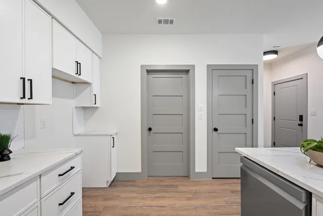 $250,000 | 2450 Wickersham Lane, Unit 1916, Austin, TX 78741