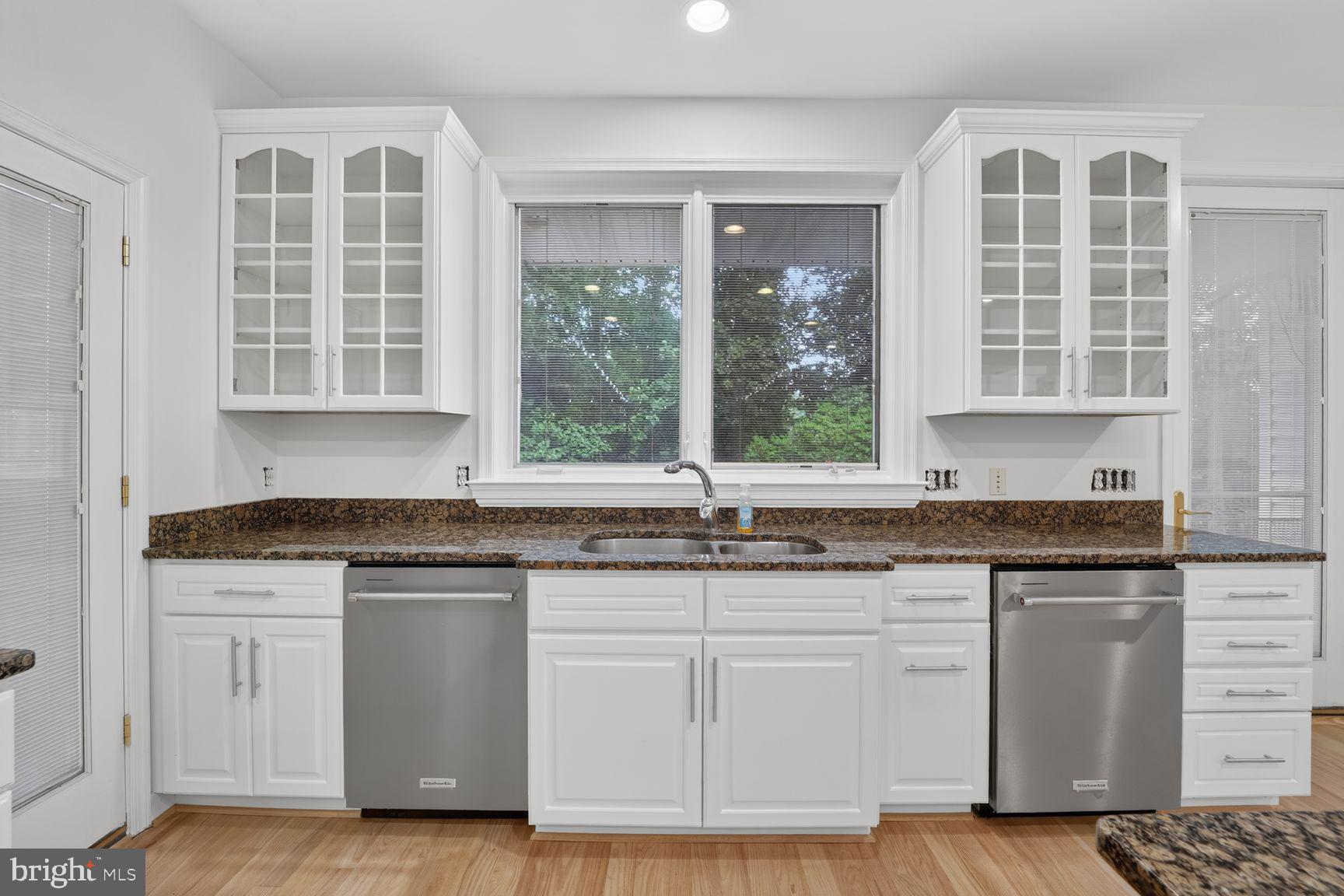 8309 Old Seven Locks Road Bethesda, MD 20817 - Photo 17 of 78 Gourmet Kitchen