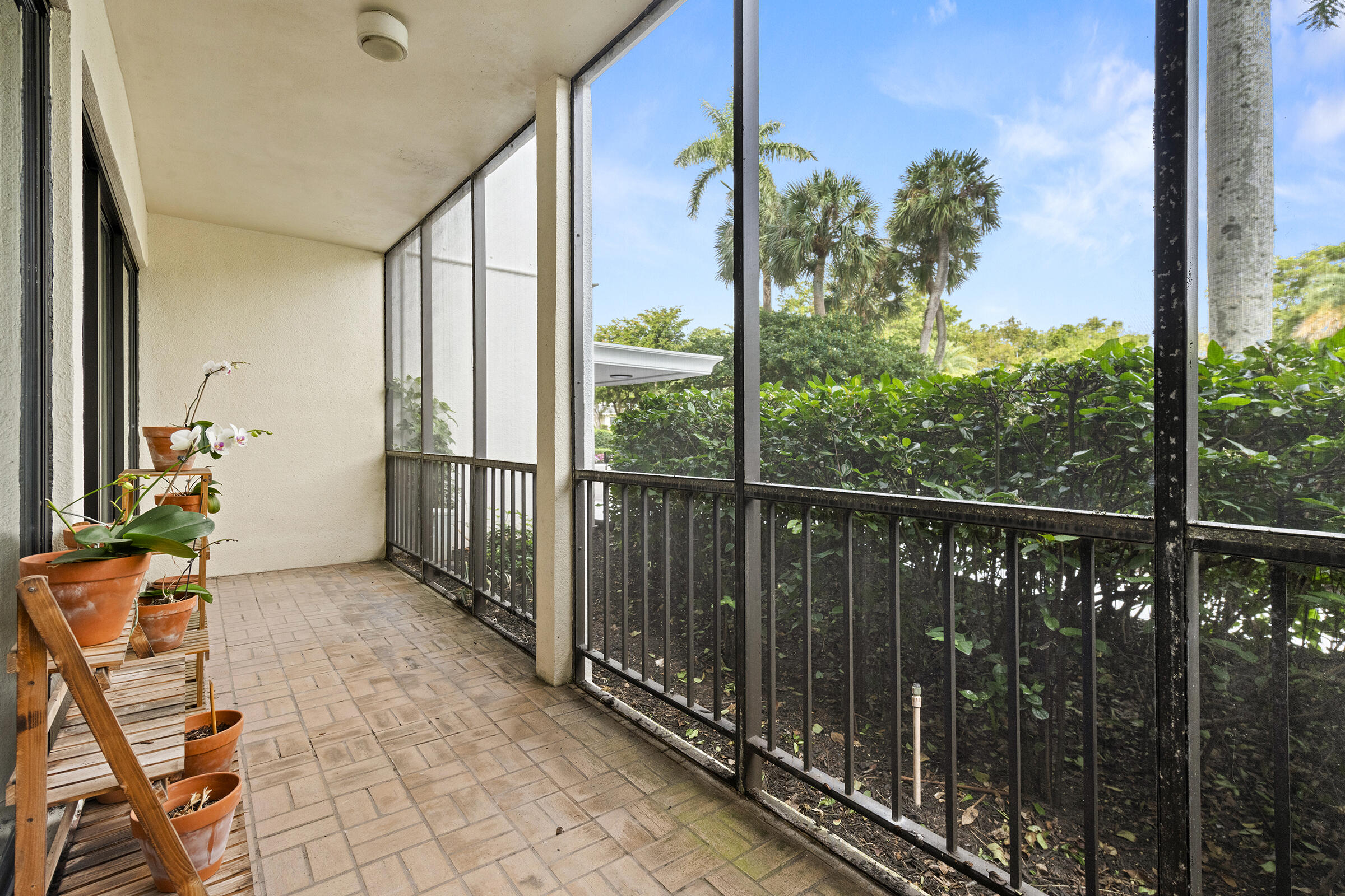 6845 Willow Wood Drive, Unit 3012 Boca Raton, FL 33434 - Photo 20 of 28 a view of a balcony