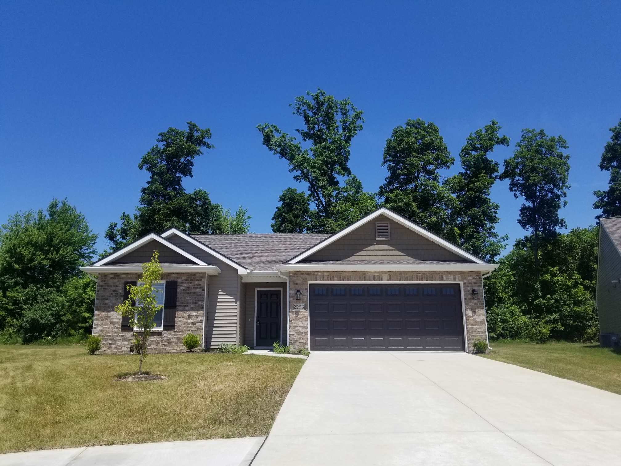 2296 Blue Spring Run Fort Wayne, IN 46808 - Photo 1 of 19 Gallery Image 1