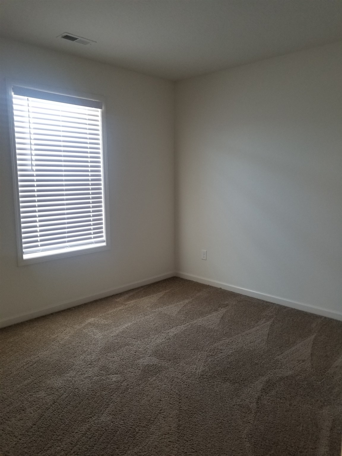 2296 Blue Spring Run Fort Wayne, IN 46808 - Photo 14 of 19 Gallery Image 14