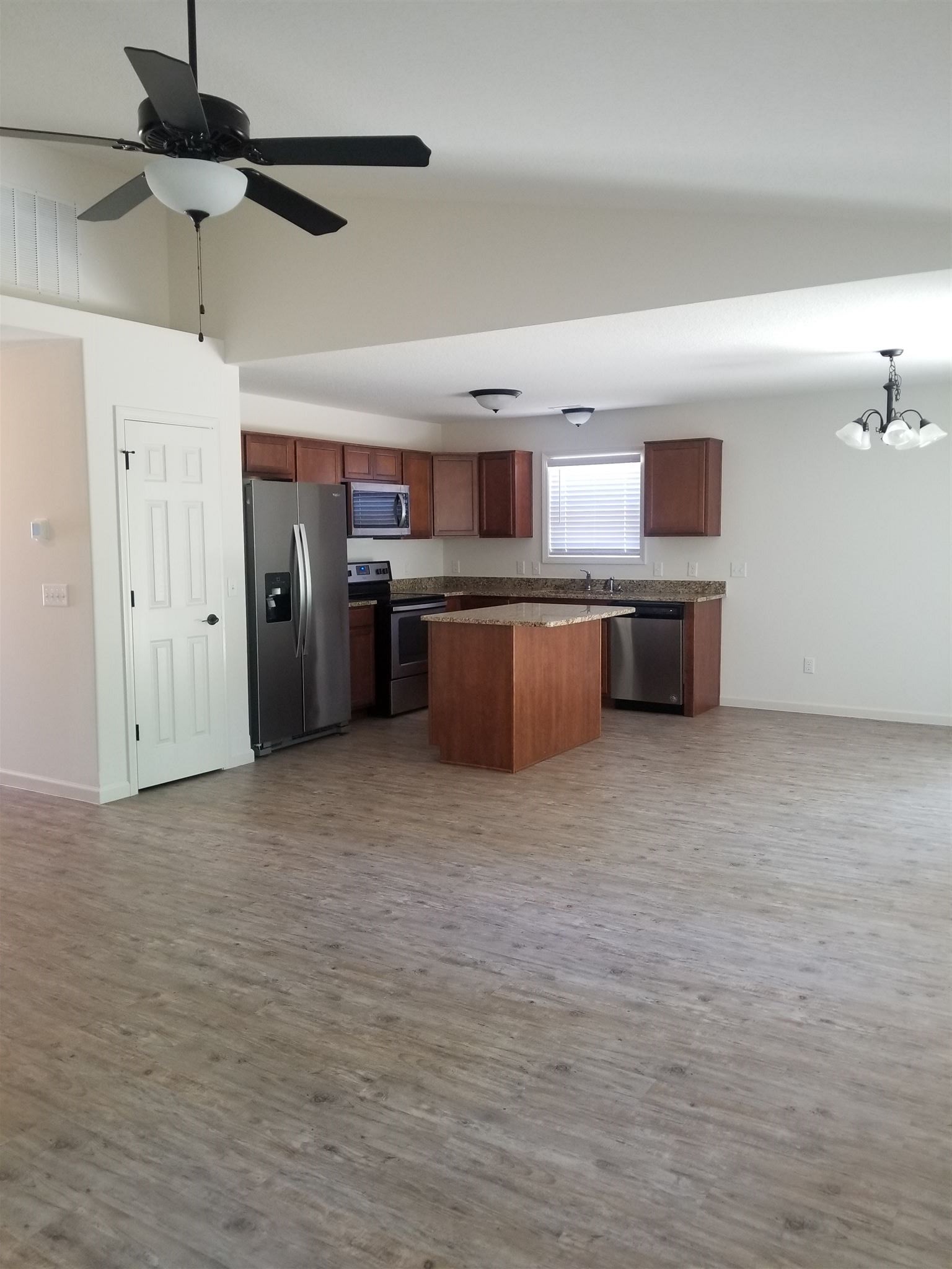 2296 Blue Spring Run Fort Wayne, IN 46808 - Photo 3 of 19 Gallery Image 3