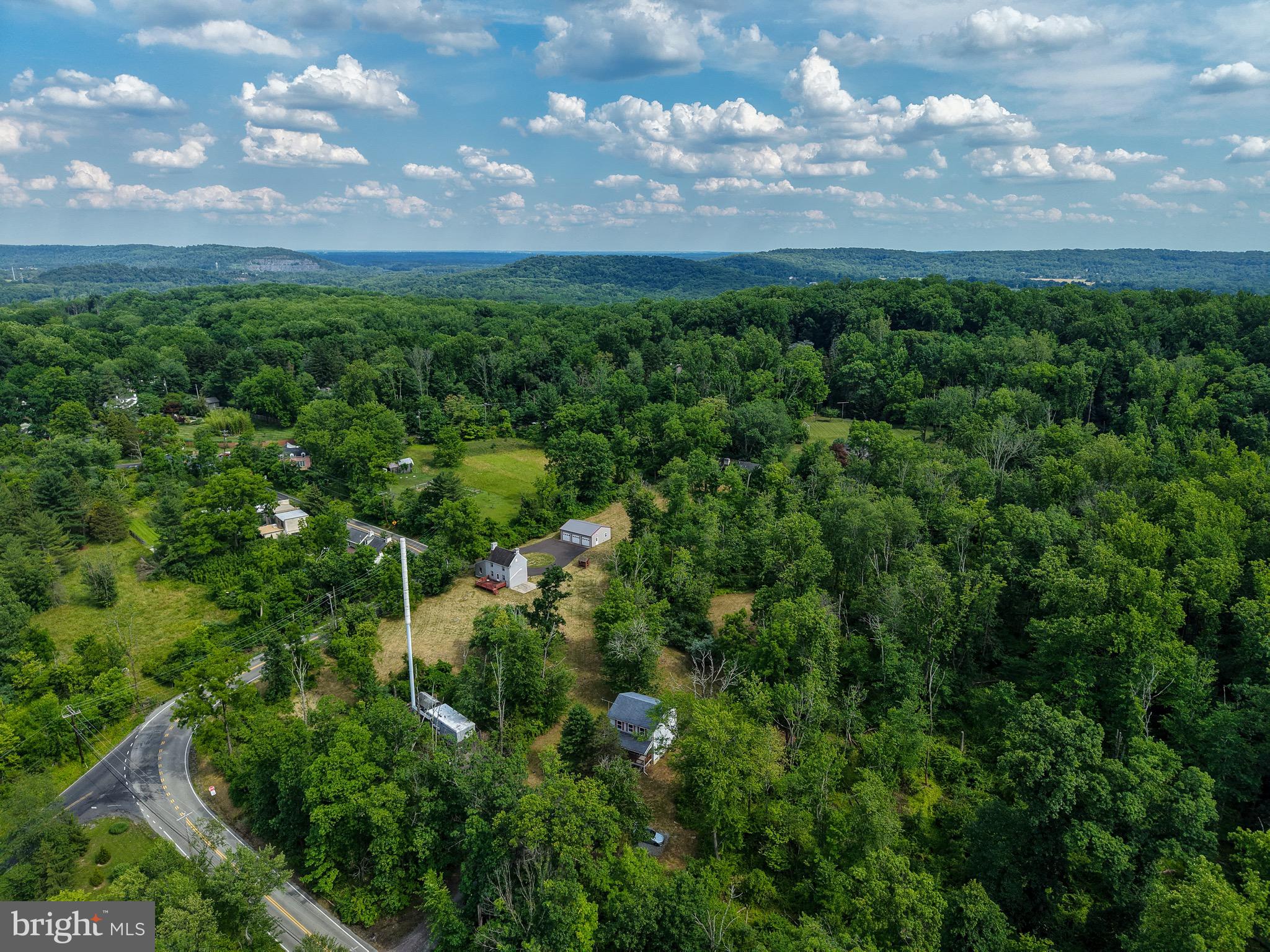2015 Aquetong Road New Hope, PA 18938 - Photo 24 of 34