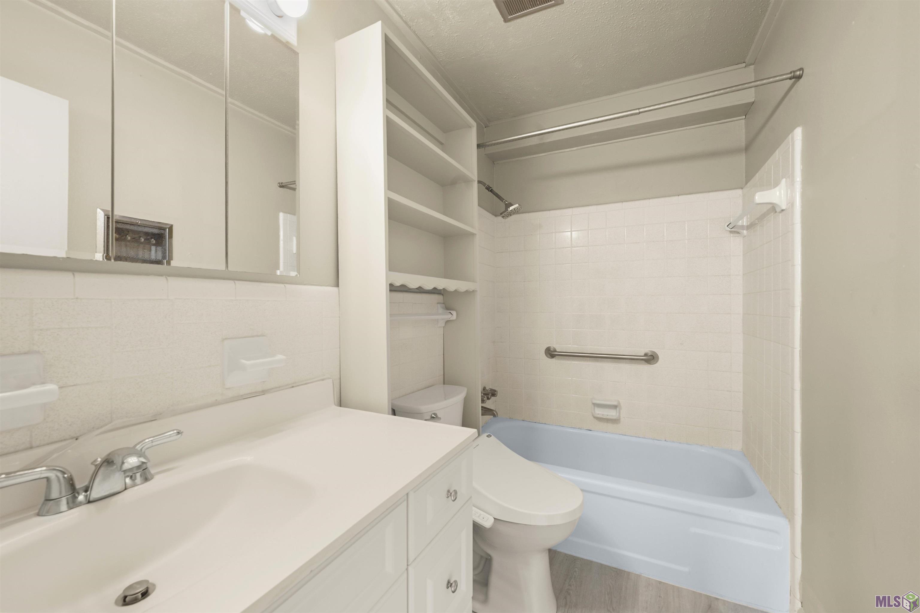 1701 Lobdell Avenue, Unit 4 Baton Rouge, LA 70806 - Photo 4 of 9