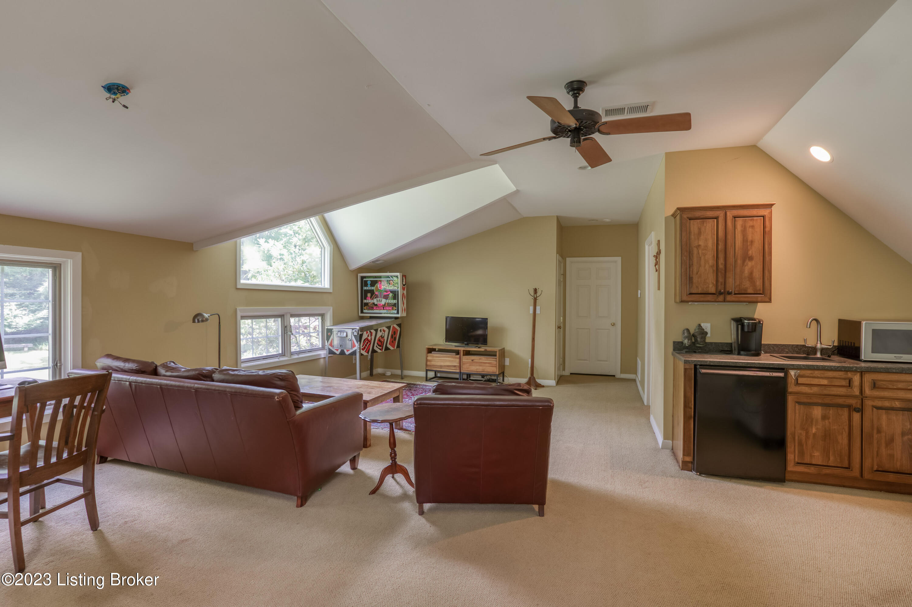 1603 Glenbrook Road Anchorage, KY 40223 - Photo 50 of 71 071 - 20230810-08930