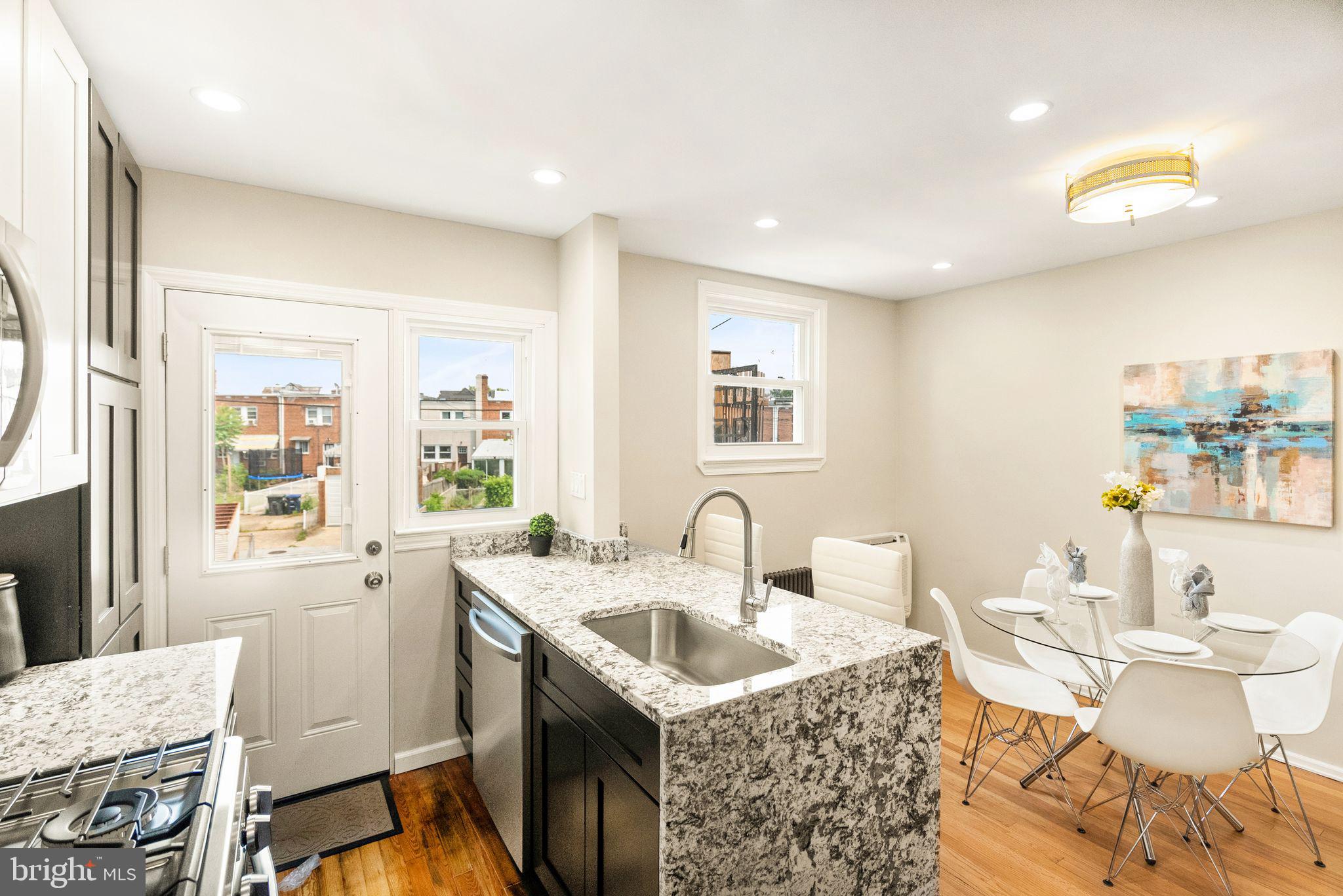 535 25th Place Northeast Washington, DC 20002 - Photo 14 of 39