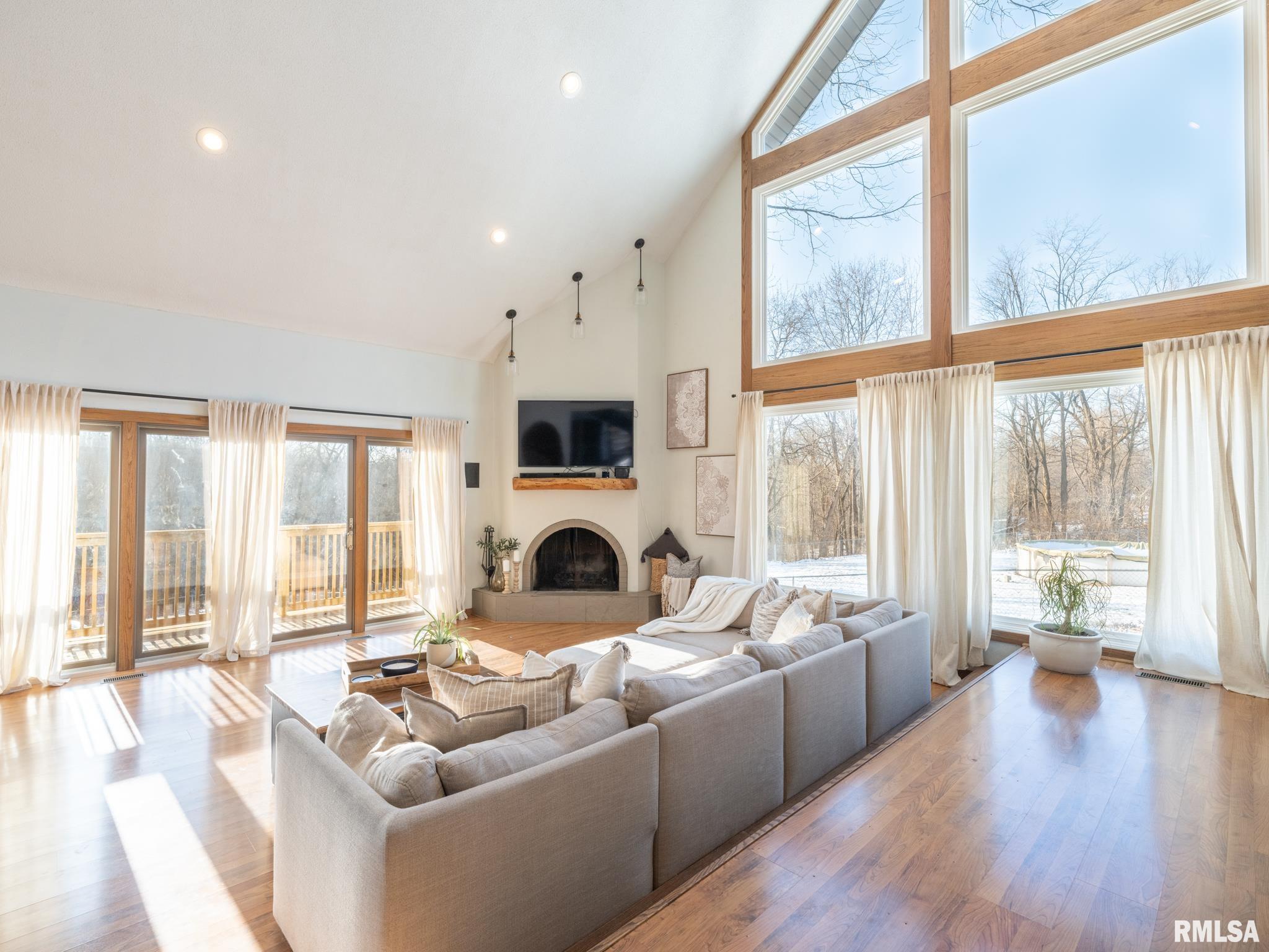 4314 West Middle Road Peoria, IL 61607 - Photo 13 of 83 Gallery Image 13