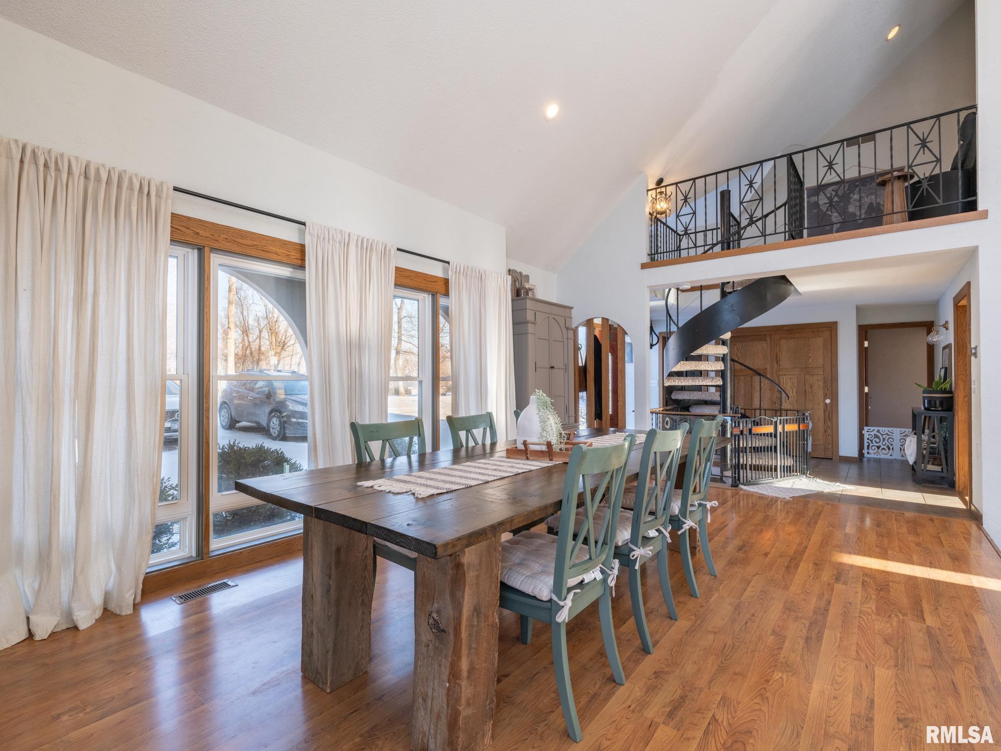 4314 West Middle Road Peoria, IL 61607 - Photo 15 of 83 Gallery Image 15