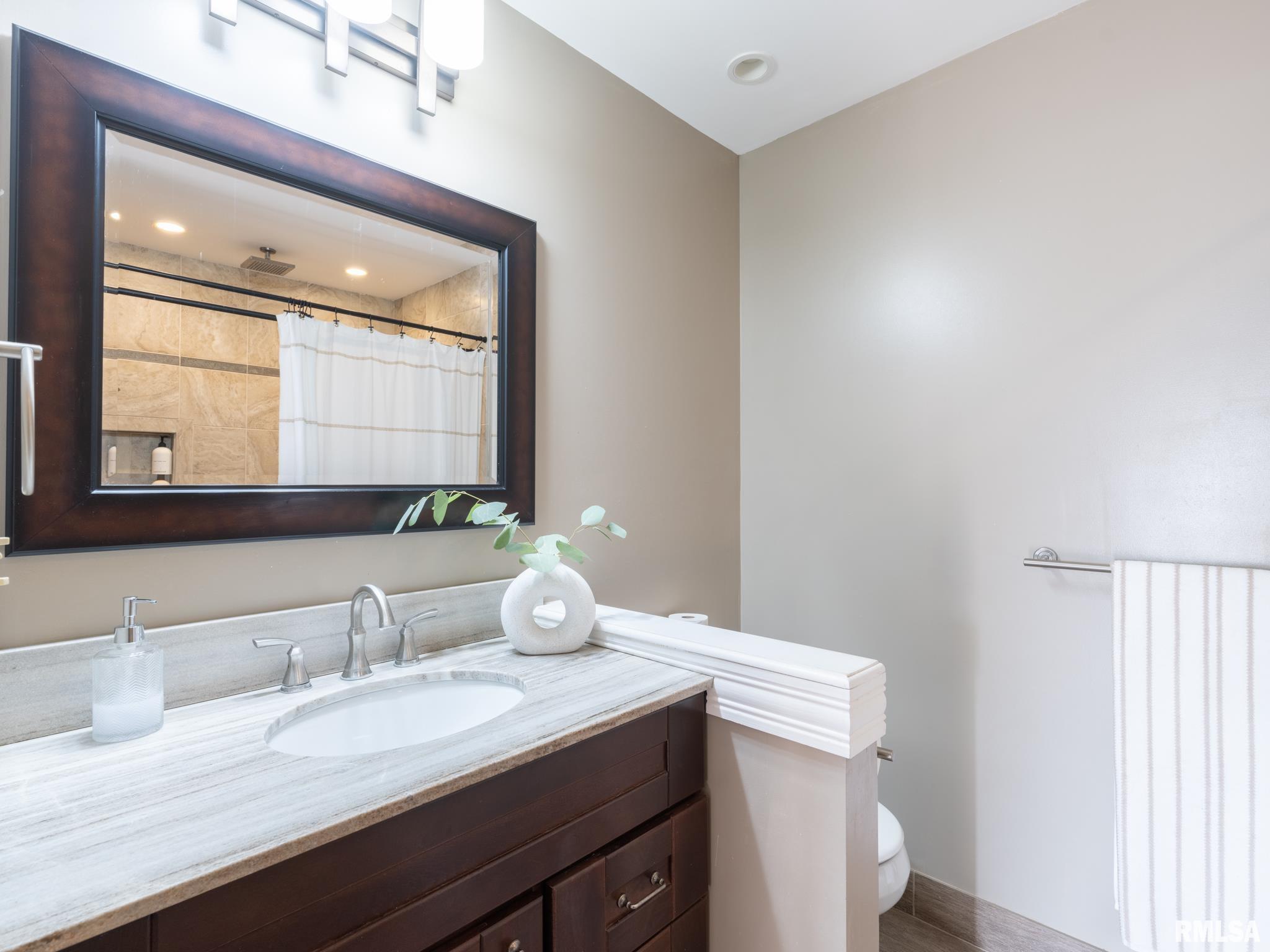 4314 West Middle Road Peoria, IL 61607 - Photo 36 of 83 Gallery Image 36
