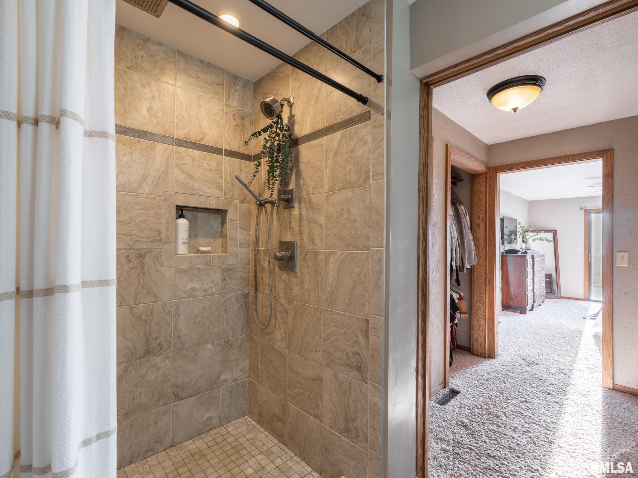 4314 West Middle Road Peoria, IL 61607 - Photo 37 of 83 Gallery Image 37