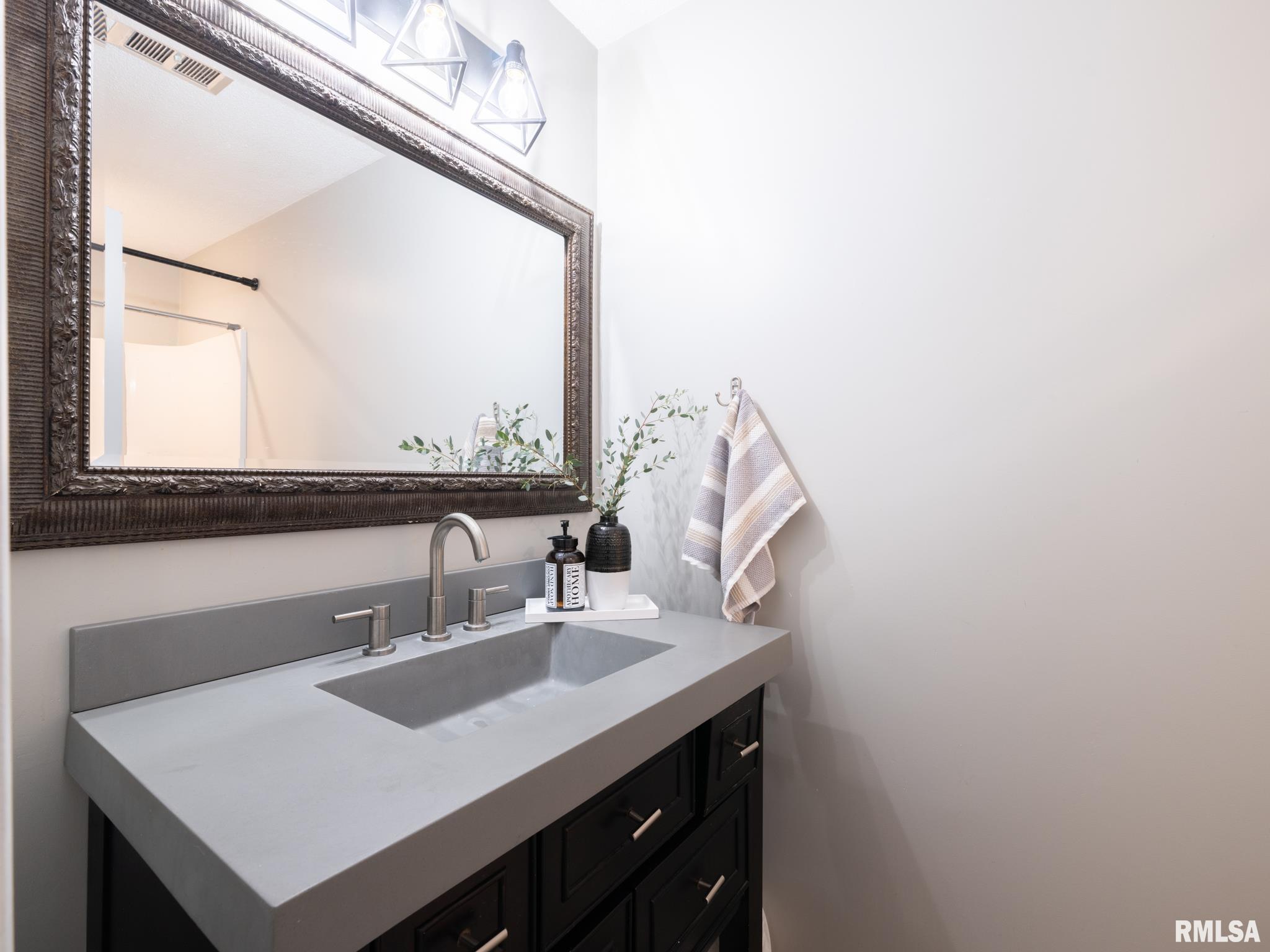 4314 West Middle Road Peoria, IL 61607 - Photo 63 of 83 Gallery Image 63