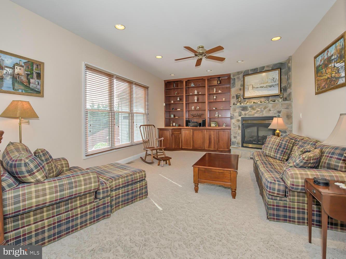 802 Mt Carmel Road Orrtanna, PA 17353 - Photo 9 of 30 Family Room