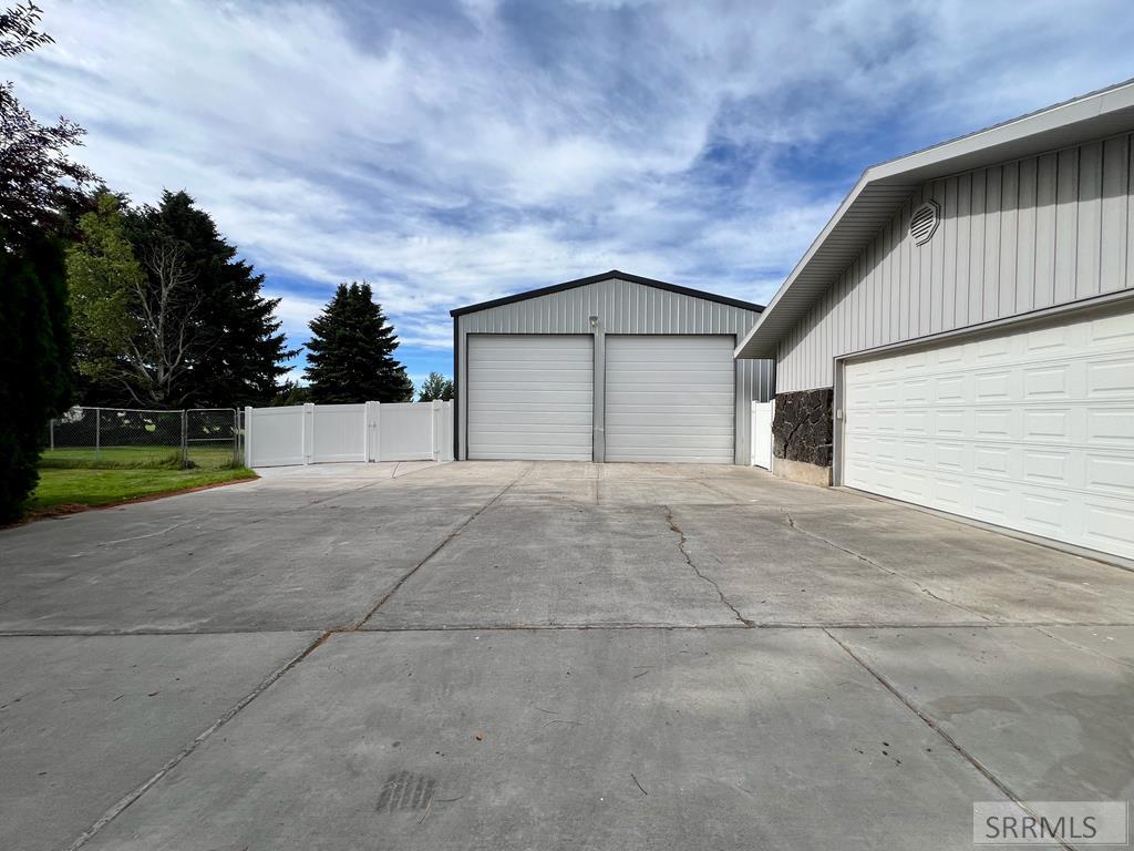 3785 East Wanda Ammon, ID 83406 - Photo 3 of 83