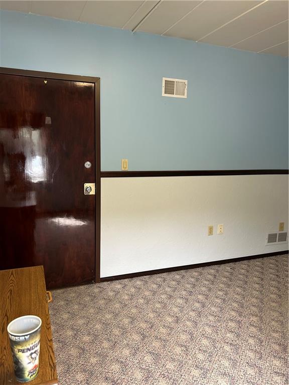 4501 Peoples Road, Unit ALL VACANT ES Pittsburgh, PA 15237 - Photo 6 of 6 a view of bathroom
