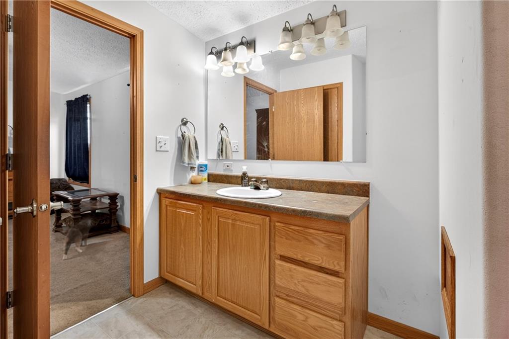 4713 Southeast Lostine Road Columbus, KS 66725 - Photo 49 of 56