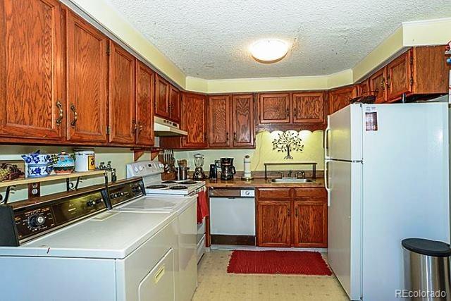 4599 Everett Court Wheat Ridge, CO 80033 - Photo 12 of 21 Gallery Image 12
