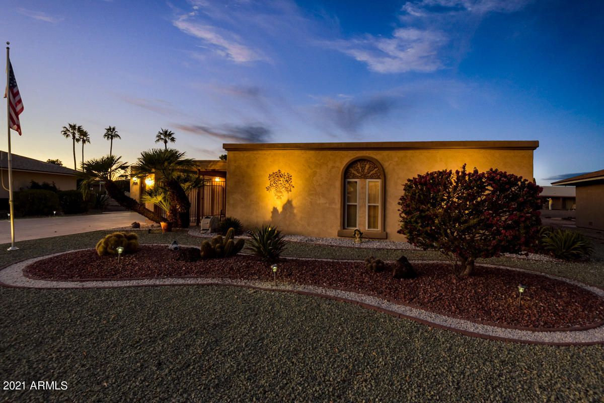 10830-West-Hutton-Drive-35