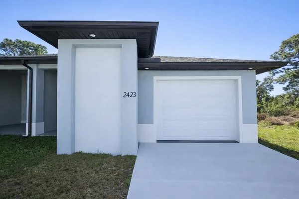 $1,750 | 2421 Milton Avenue South, Lehigh Acres, FL 33973