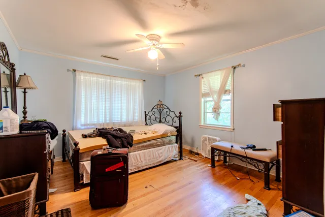 a very nice looking room with many windows