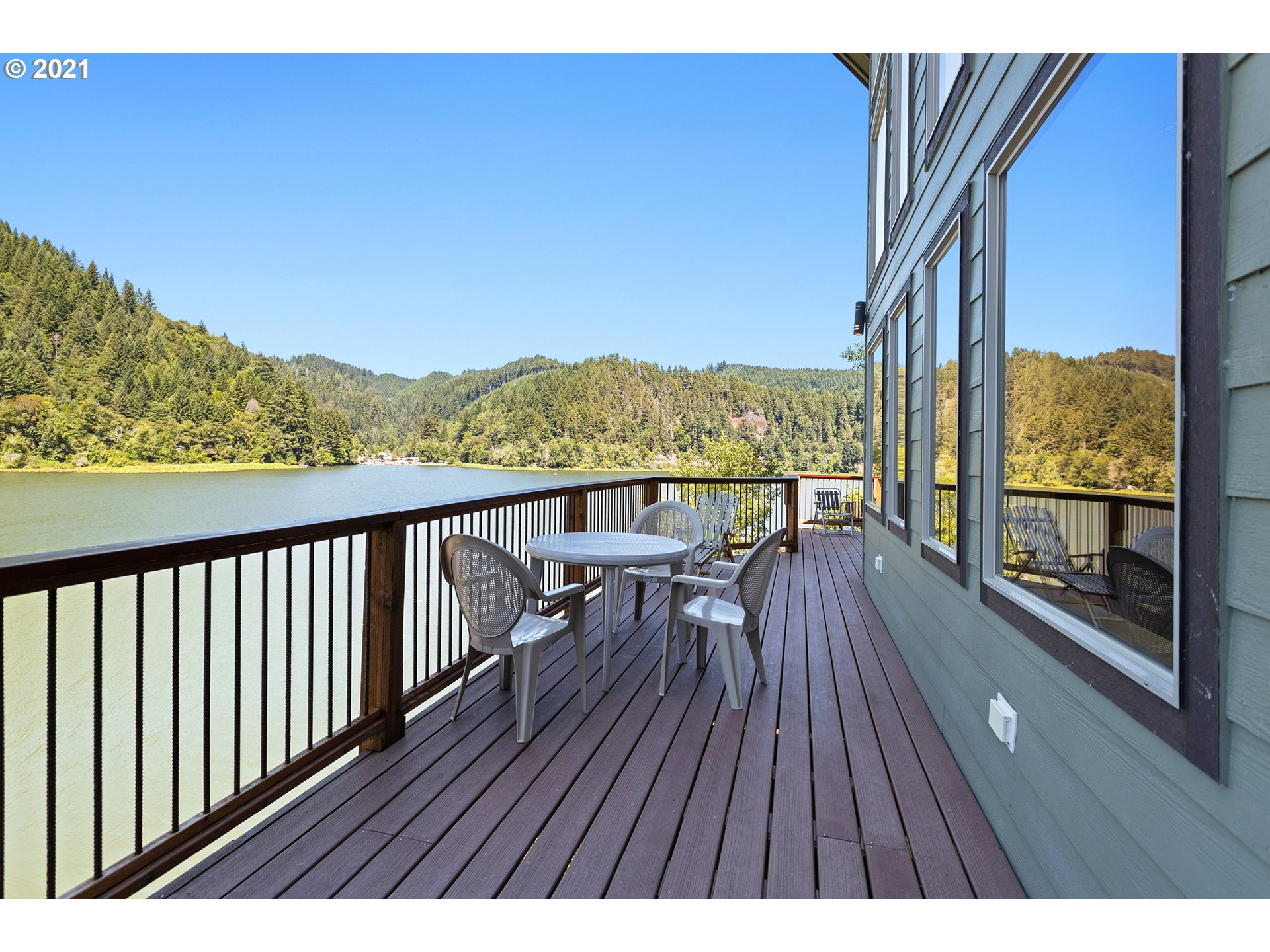 2355 Loon Lake Road Reedsport, OR 97467 - Photo 25 of 41 Deck