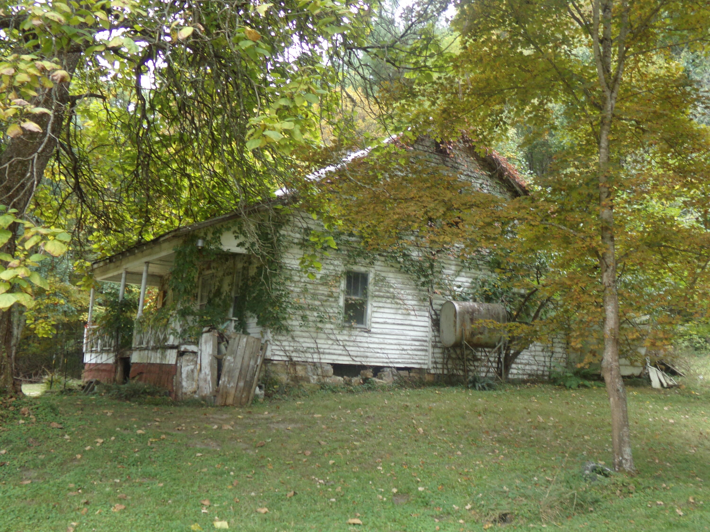 8124 Knobs Road Union, WV 24983 - Photo 2 of 23 Gallery Image 2