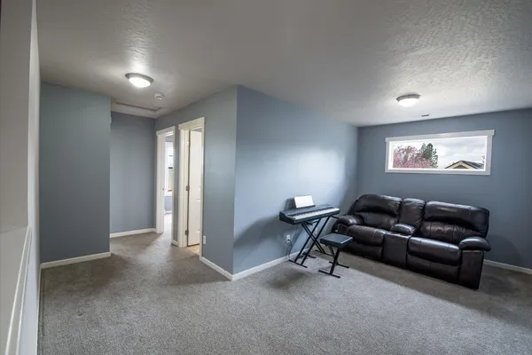 $675,000 | 8710 North Rosebury Lane, Spokane, WA 99208