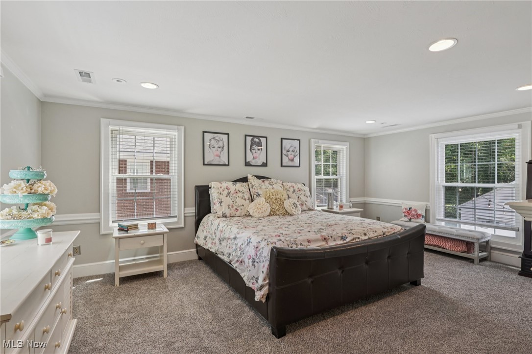 128 Overwood Road Akron, OH 44313 - Photo 21 of 40 Bedroom featuring carpet floors, crown molding, and recessed lighting
