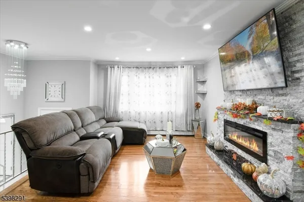 $699,000 | 14 Dorothea Terrace, Belleville, NJ 07109