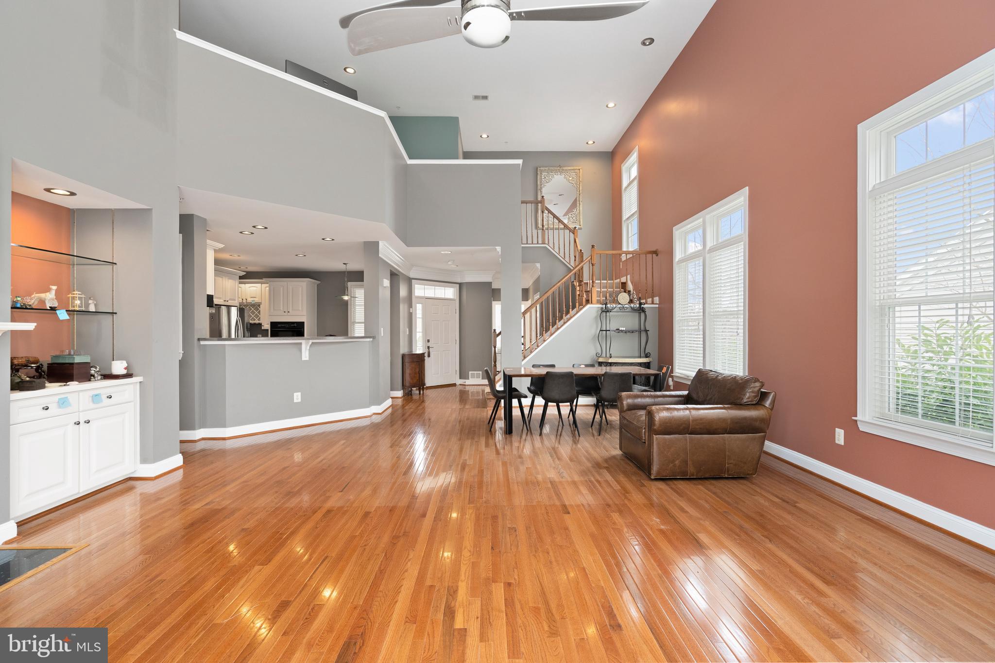 818 Hidden Bluff Circle Catonsville, MD 21228 - Photo 6 of 36 a living room with furniture and wooden floor