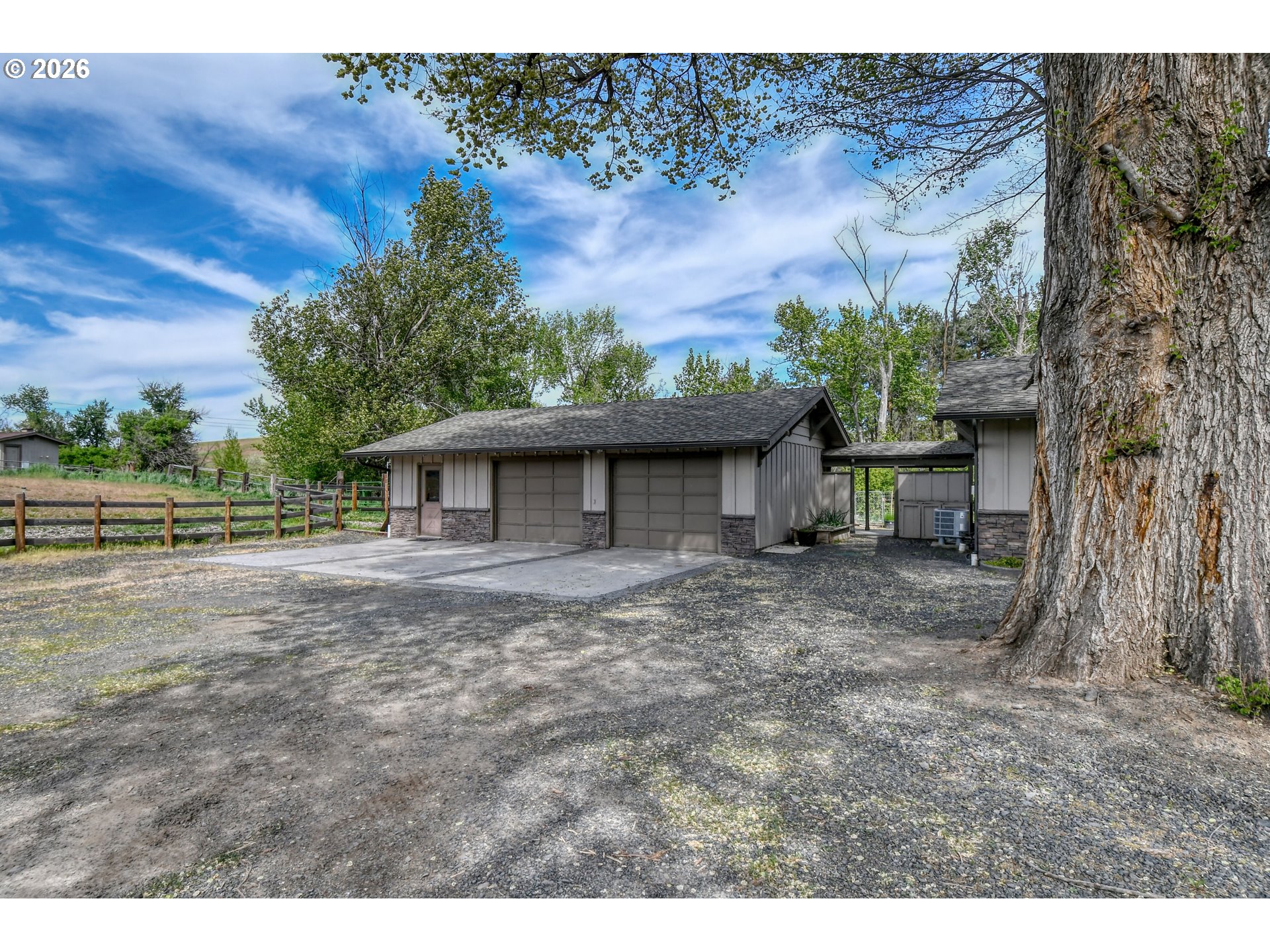 42997 Haney Lane Pendleton, OR 97801 - Photo 2 of 44