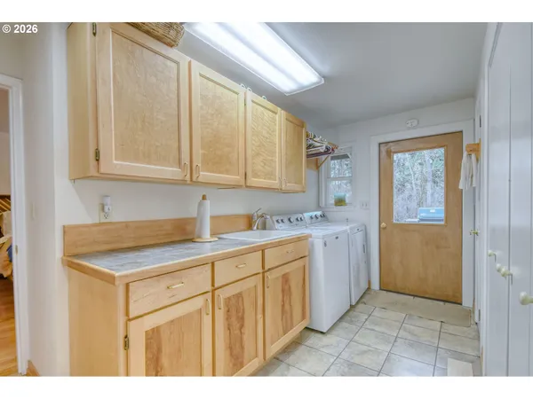 $699,000 | 42997 Haney Lane, Pendleton, OR 97801