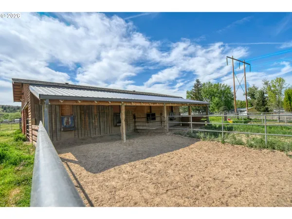 $699,000 | 42997 Haney Lane, Pendleton, OR 97801