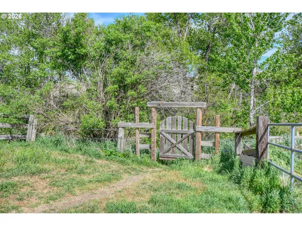 $699,000 | 42997 Haney Lane, Pendleton, OR 97801