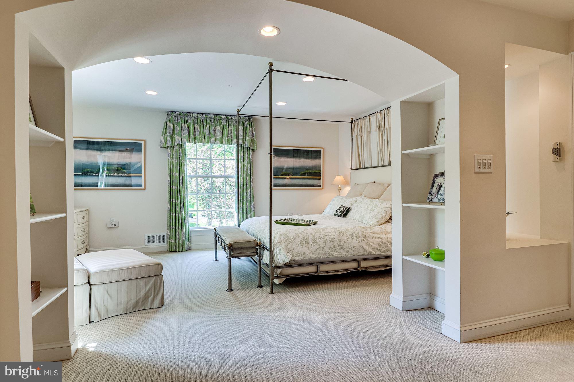 1125 Basil Road McLean, VA 22101 - Photo 16 of 37 Primary Bedroom