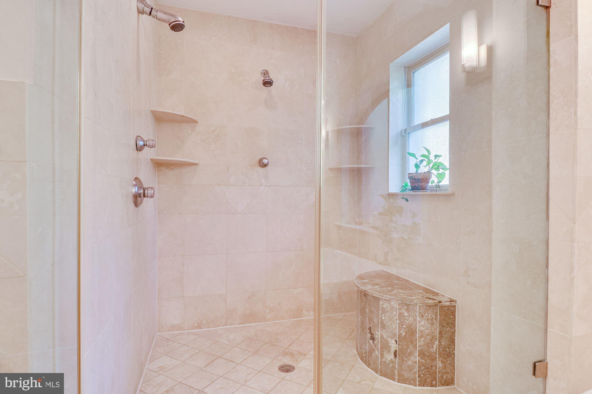 1125 Basil Road McLean, VA 22101 - Photo 20 of 37 Primary Bathroom