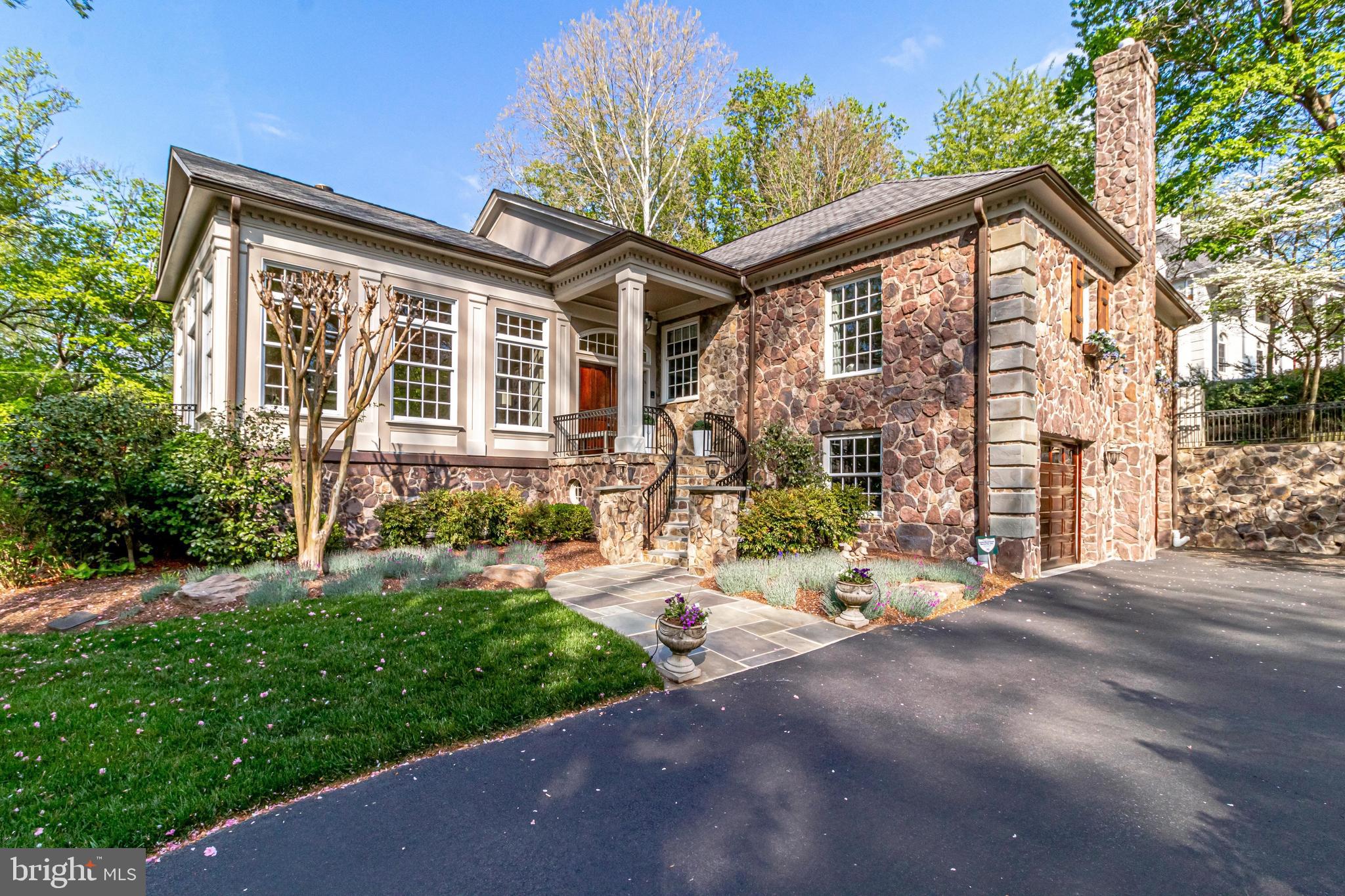 1125 Basil Road McLean, VA 22101 - Photo 3 of 37 Exterior - Front