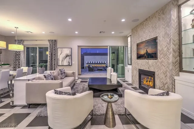 $4,200 | 2542 Strathmill Avenue, Henderson, NV 89044