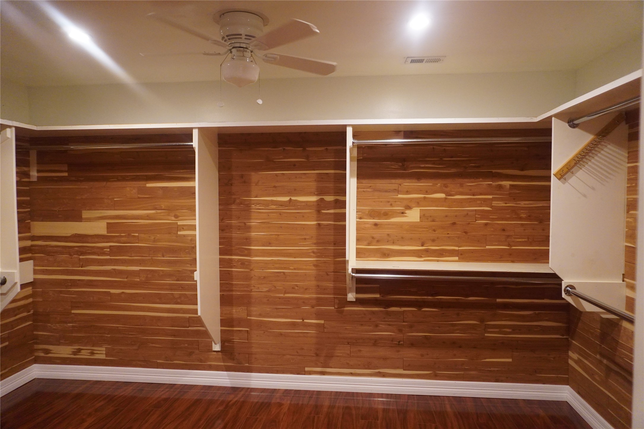7506 Dearborn Street Houston, TX 77055 - Photo 12 of 15 a view of door