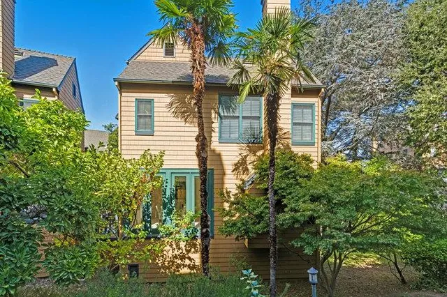 $2,088,000 | 19 Loma Vista Lane, Belmont, CA 94002