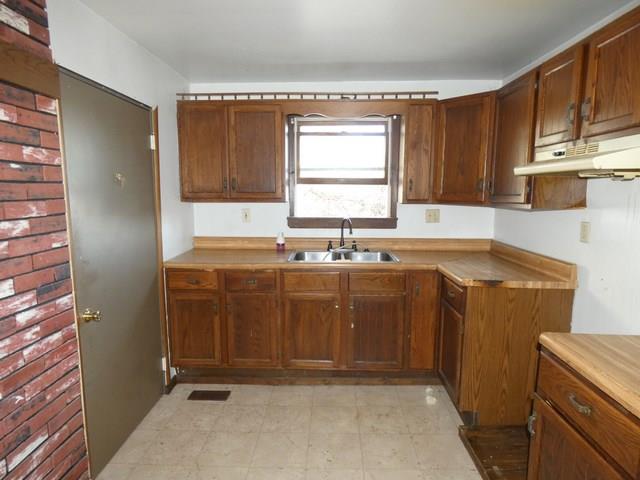 844 Hamil Road Verona, PA 15147 - Photo 8 of 16 Gallery Image 8