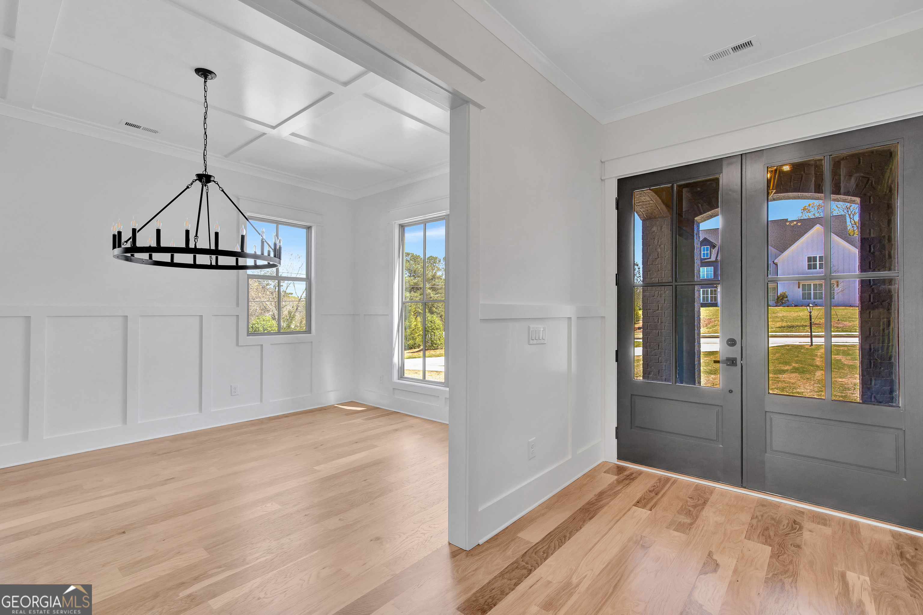 0 Erwin Run Tyrone, GA 30290 - Photo 40 of 44 a view of hallway with windows and chandelier